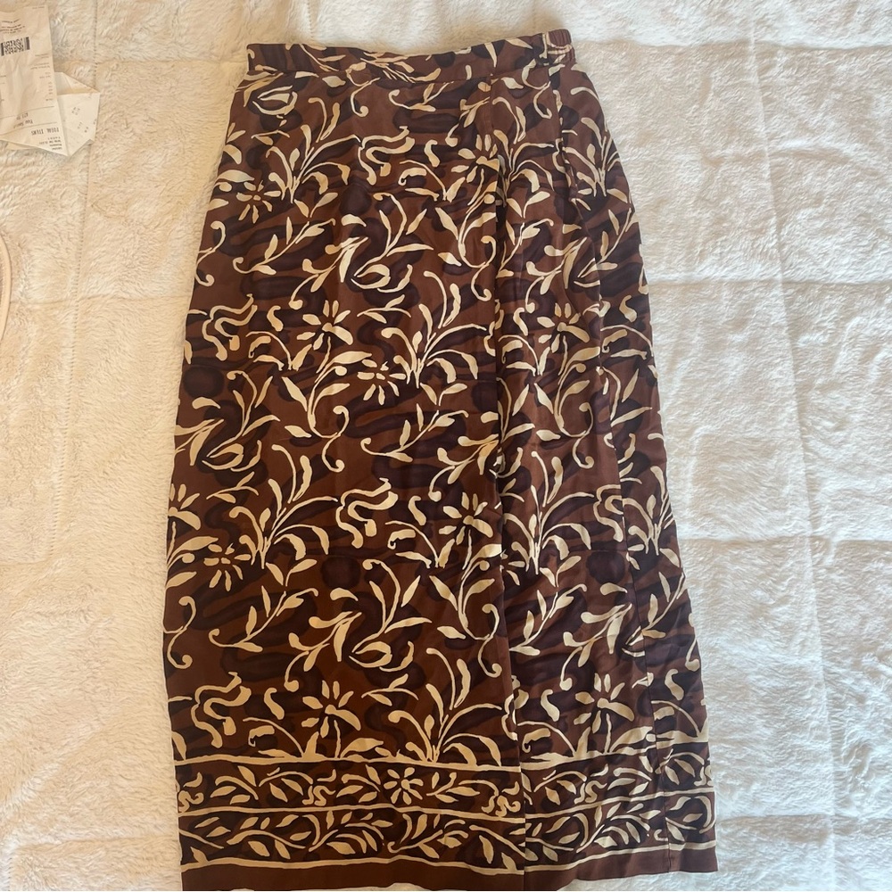 Elegant Brown Floral Skirt